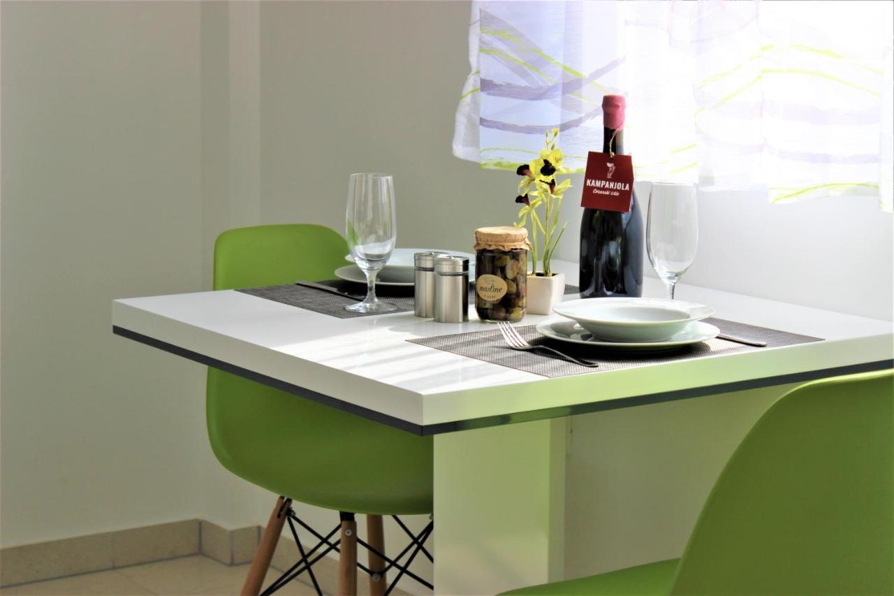 Marine Lux Apartments Pula Luaran gambar