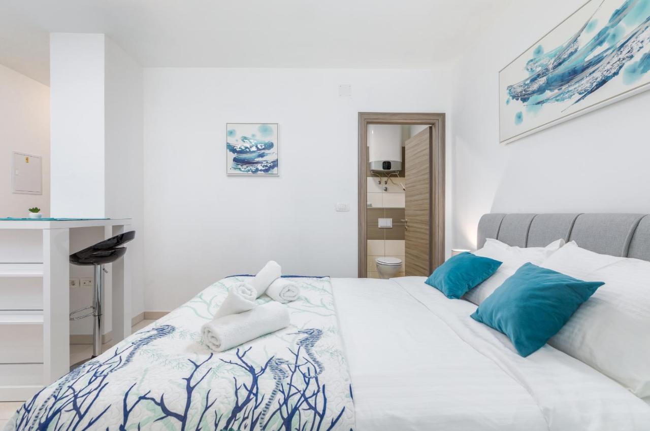 Marine Lux Apartments Pula Luaran gambar
