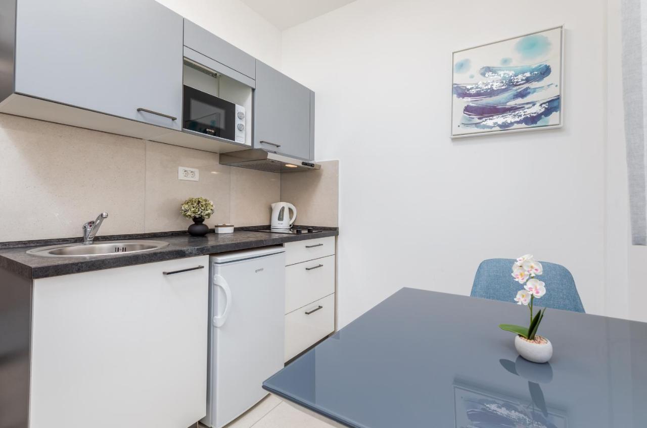 Marine Lux Apartments Pula Luaran gambar