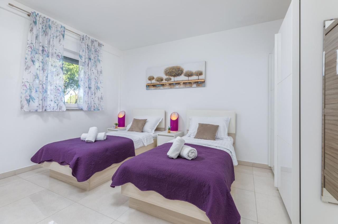 Marine Lux Apartments Pula Luaran gambar