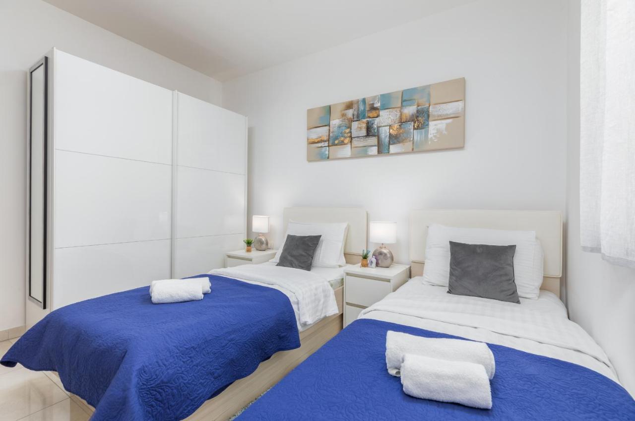 Marine Lux Apartments Pula Luaran gambar