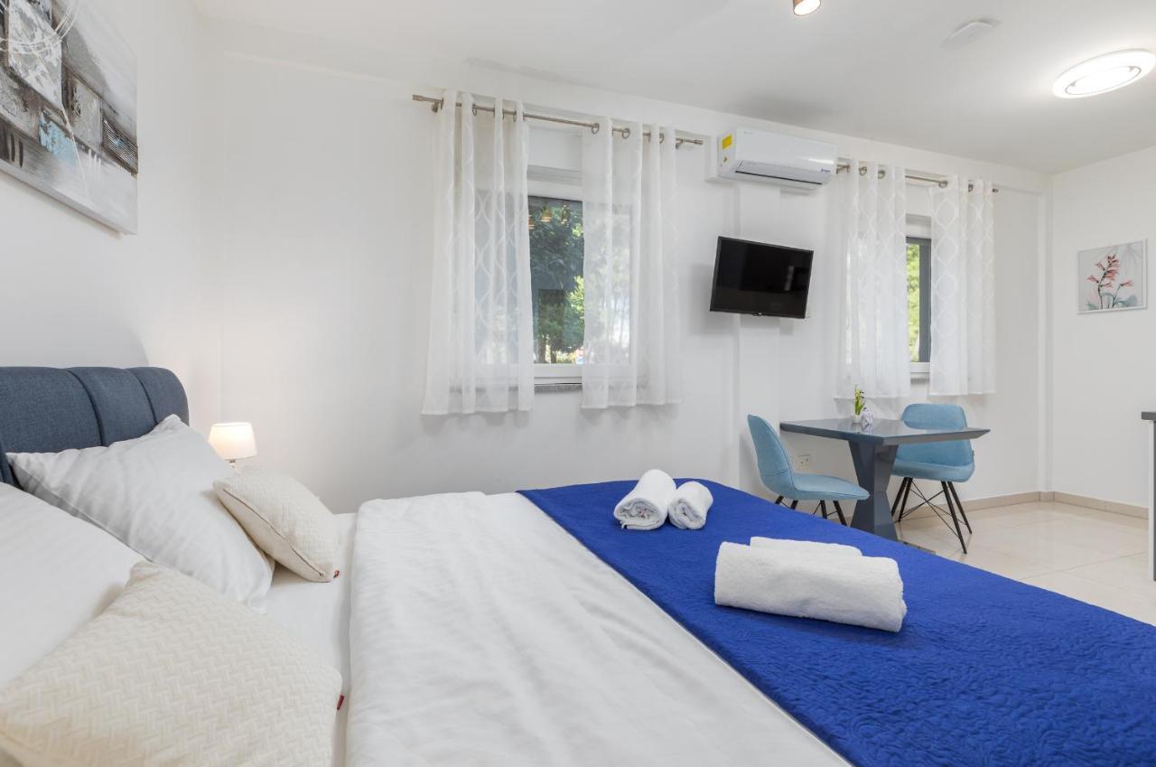 Marine Lux Apartments Pula Luaran gambar
