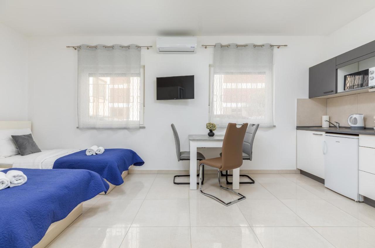Marine Lux Apartments Pula Luaran gambar